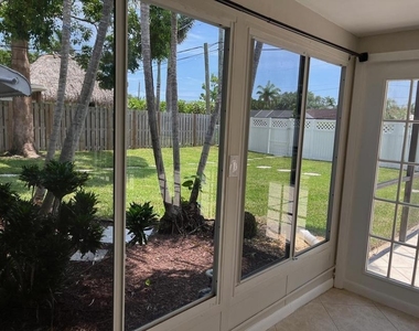 1288 Sw 7th Street - Photo Thumbnail 16