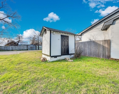 412 E Avenue F - Photo Thumbnail 12