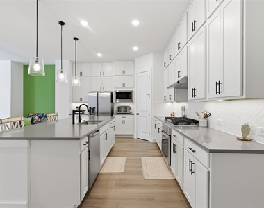 6240 Fortuna Lane - Photo Thumbnail 9