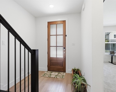 6240 Fortuna Lane - Photo Thumbnail 5