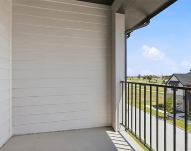 6240 Fortuna Lane - Photo Thumbnail 27