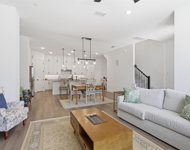 6240 Fortuna Lane - Photo Thumbnail 16