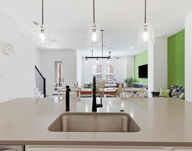 6240 Fortuna Lane - Photo Thumbnail 12