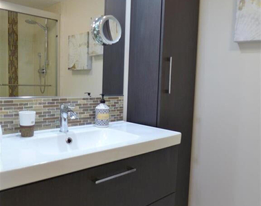 605 Oaks Drive - Photo Thumbnail 8