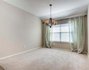 1017 Golden Bear Lane - Photo Thumbnail 3
