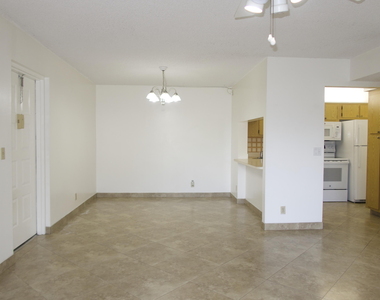 208 Foxtail Drive - Photo Thumbnail 11