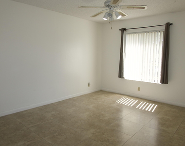 208 Foxtail Drive - Photo Thumbnail 23