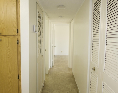 208 Foxtail Drive - Photo Thumbnail 21