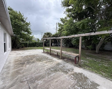 548 Sw Undallo Road - Photo Thumbnail 17