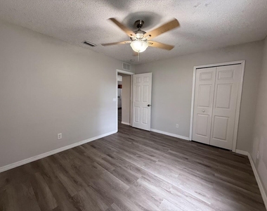548 Sw Undallo Road - Photo Thumbnail 12