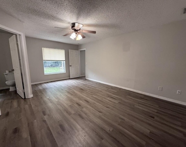 548 Sw Undallo Road - Photo Thumbnail 14