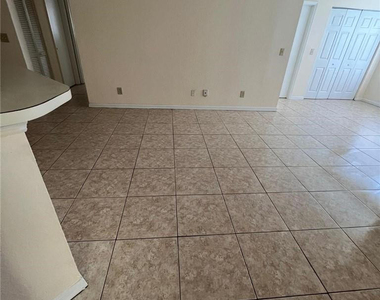 12730 Vista Isles Drive - Photo Thumbnail 3