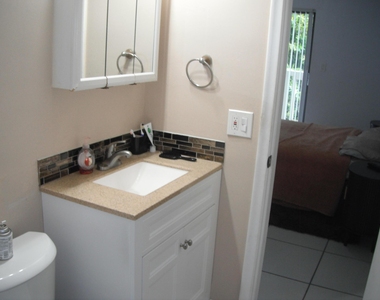 4169 Sw 67th Avenue - Photo Thumbnail 12