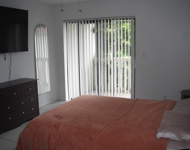 4169 Sw 67th Avenue - Photo Thumbnail 11
