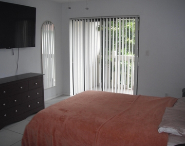 4169 Sw 67th Avenue - Photo Thumbnail 9