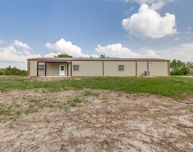 100 County Road 4140 - Photo Thumbnail 37