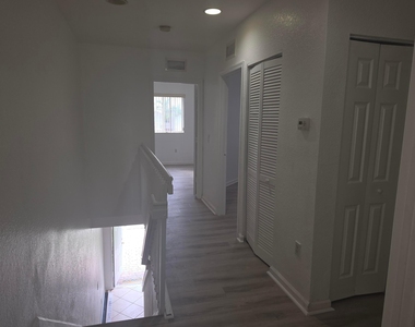 2603 Sw 82nd Avenue - Photo Thumbnail 8
