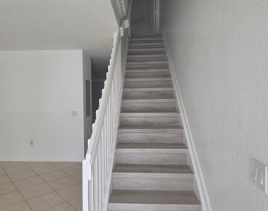 2603 Sw 82nd Avenue - Photo Thumbnail 7