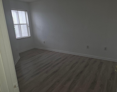 2603 Sw 82nd Avenue - Photo Thumbnail 11
