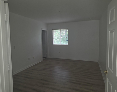 2603 Sw 82nd Avenue - Photo Thumbnail 9