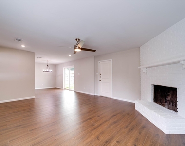 6824 Trail Lake Drive - Photo Thumbnail 1