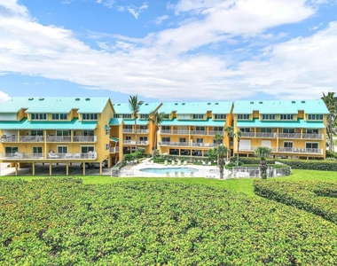 1550 S Ocean Drive - Photo Thumbnail 3