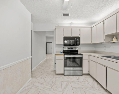 8019 Se Villa Circle - Photo Thumbnail 15