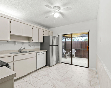 8019 Se Villa Circle - Photo Thumbnail 32