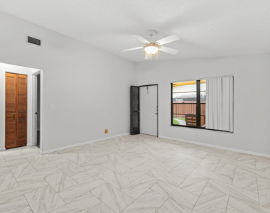 8019 Se Villa Circle - Photo Thumbnail 11