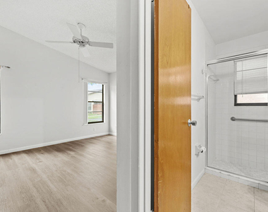 8019 Se Villa Circle - Photo Thumbnail 22