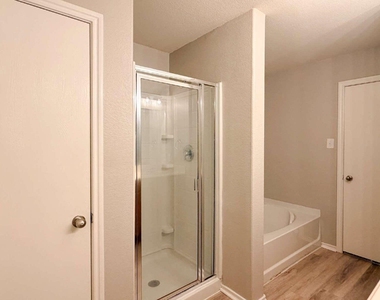 670 Horn Street - Photo Thumbnail 26