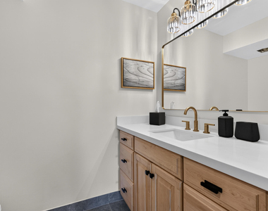 302 Brackenwood Circle - Photo Thumbnail 21