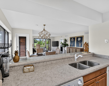 302 Brackenwood Circle - Photo Thumbnail 19