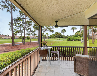 302 Brackenwood Circle - Photo Thumbnail 27