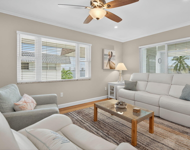 110 Shore Court - Photo Thumbnail 10