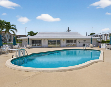 110 Shore Court - Photo Thumbnail 32