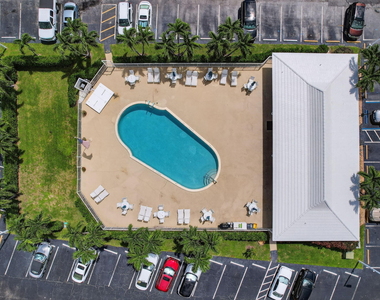 110 Shore Court - Photo Thumbnail 33