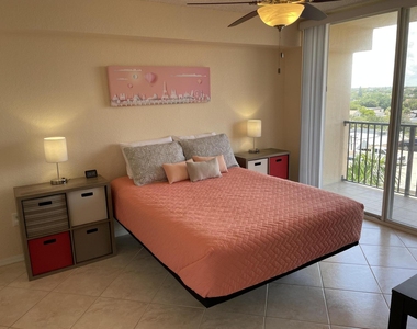 1801 N Flagler Drive - Photo Thumbnail 9