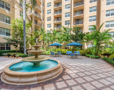 1801 N Flagler Drive - Photo Thumbnail 30