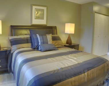 1721 Village Boulevard - Photo Thumbnail 17