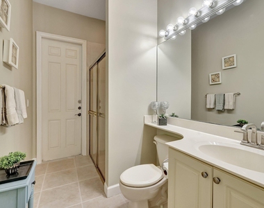 827 Sw Grand Reserves Boulevard - Photo Thumbnail 19