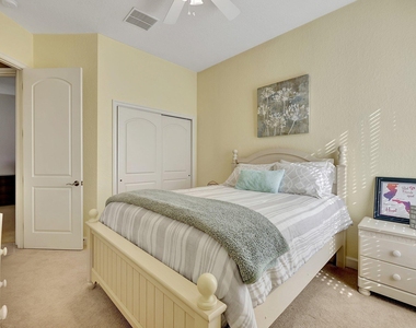 827 Sw Grand Reserves Boulevard - Photo Thumbnail 17