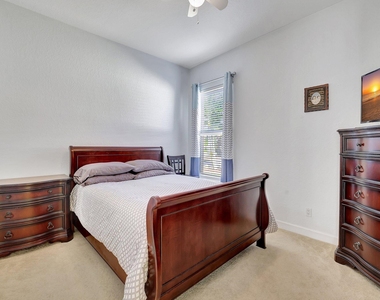 827 Sw Grand Reserves Boulevard - Photo Thumbnail 18