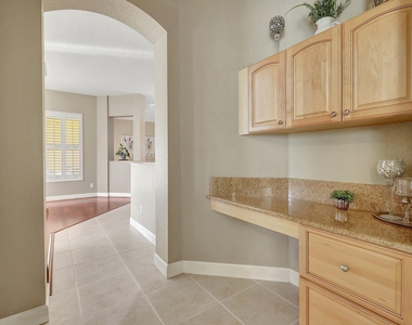 827 Sw Grand Reserves Boulevard - Photo Thumbnail 20
