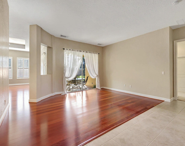 827 Sw Grand Reserves Boulevard - Photo Thumbnail 5
