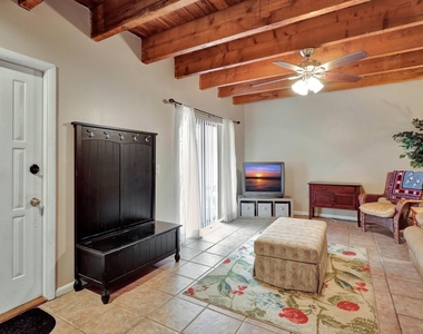 1558 Shaker Circle - Photo Thumbnail 2