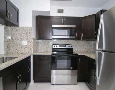 11432 Nw 45th Street - Photo Thumbnail 1