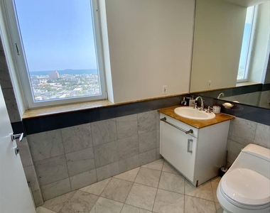 540 West Avenue - Photo Thumbnail 24