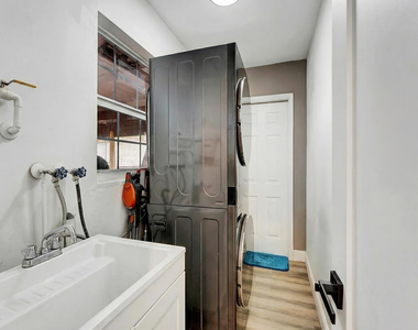 661 Eagle Circle - Photo Thumbnail 29