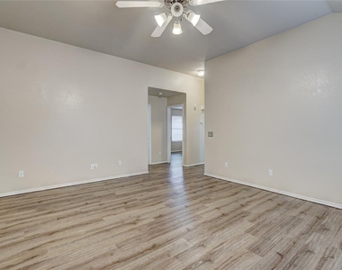 12324 Sw 5th Street - Photo Thumbnail 5
